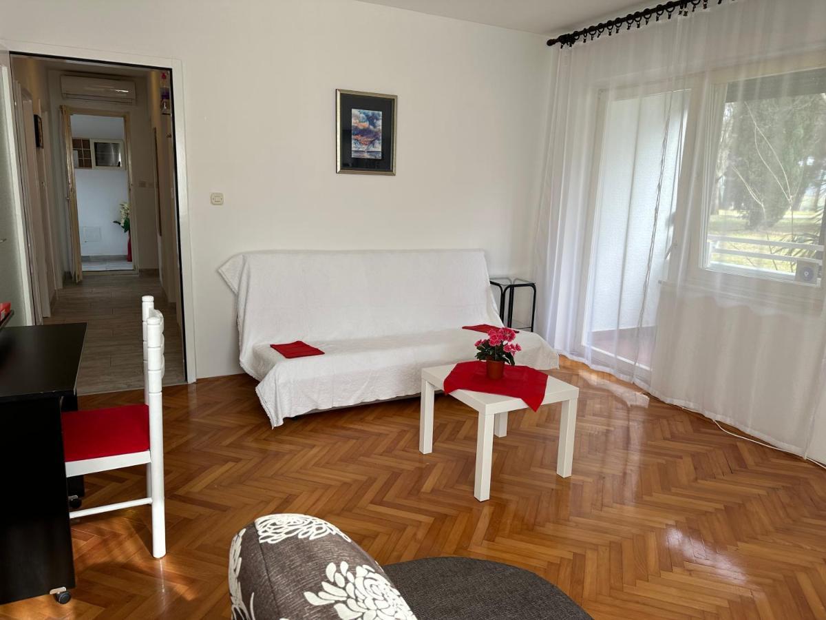 Apartment Mia โปเรช ภายนอก รูปภาพ