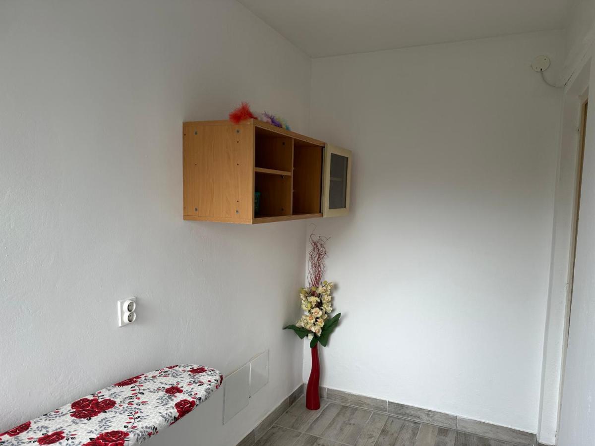 Apartment Mia โปเรช ภายนอก รูปภาพ