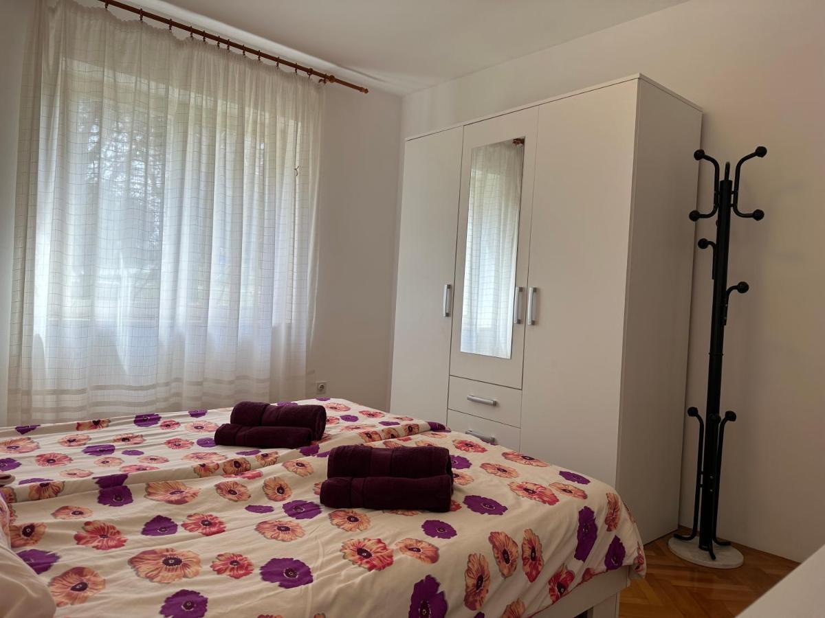 Apartment Mia โปเรช ภายนอก รูปภาพ